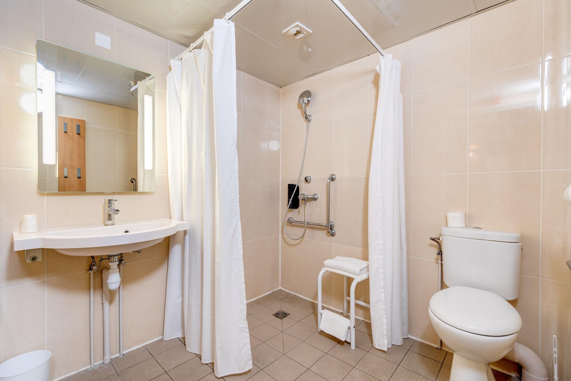 B&B Hotel Orly Rungis Aeroport 2 Etoiles Exterior photo
